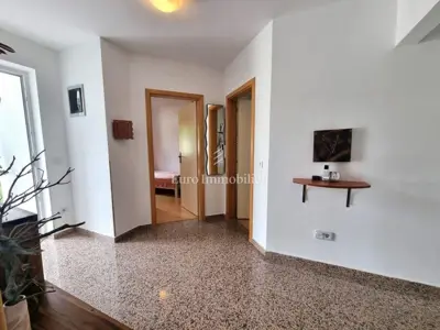 Dvojna kuća u Poreču, bazen 32 m² i vrtna kućica - 17