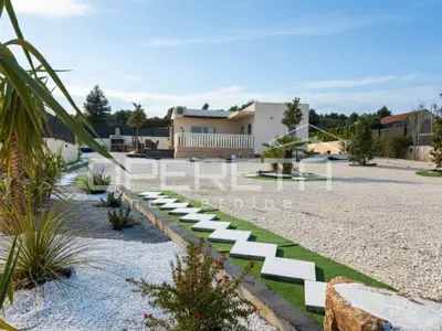 House 142 m², Bilice near Šibenik - peaceful surroundings - 2