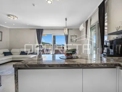 House 142 m², Bilice near Šibenik - peaceful surroundings - 14