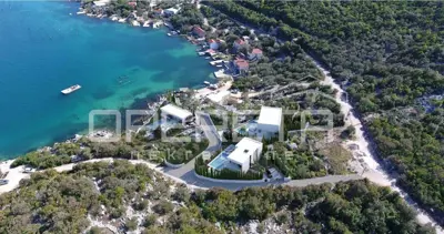 Building land 4,317 m², Brijesta near Ston - right by the sea - 2
