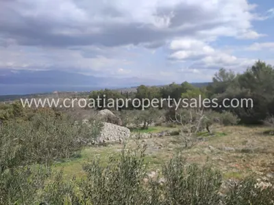 Zemljište, Brač, 23 120 m², 197 000 € - 2