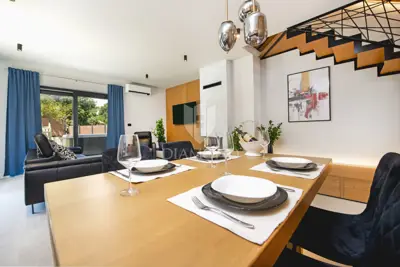 Doppelhaus 196 m², Bale - Zentrum, Hof und Jacuzzi - 14