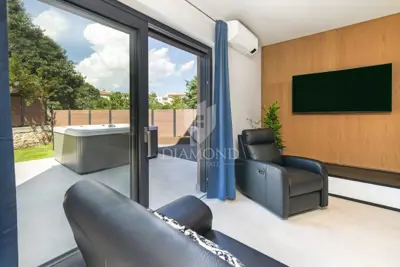 Doppelhaus 196 m², Bale - Zentrum, Hof und Jacuzzi - 8