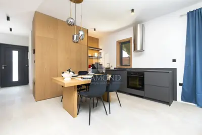 Doppelhaus 196 m², Bale - Zentrum, Hof und Jacuzzi - 11