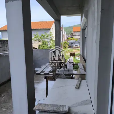 Stan 95 m², Gornji Karin - dvije jedinice i terasa - 14