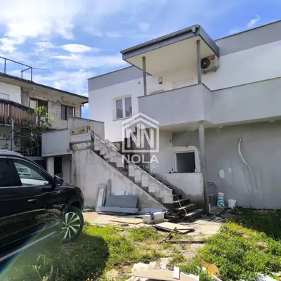 Stan 95 m², Gornji Karin - dvije jedinice i terasa - 5