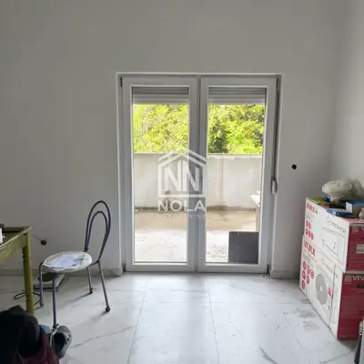 Stan 95 m², Gornji Karin - dvije jedinice i terasa - 11