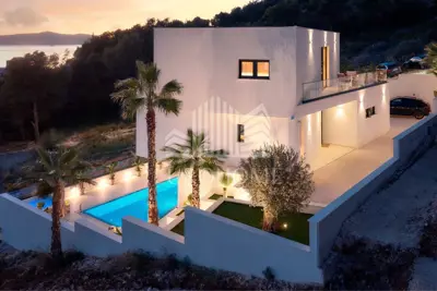 House for sale in Čiovo, 351 m² - 18