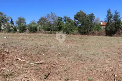 Građevinsko zemljište 1.071 m², Labin - rub grada - 4