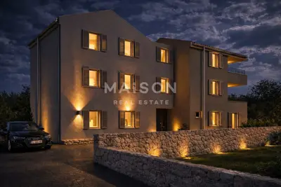 Apartment for sale in Cres, 142,9 m² - 3