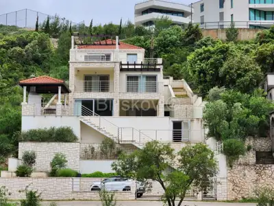 Vila 280 m², Žrnovska Banja, prvi red uz more i bazen - 18
