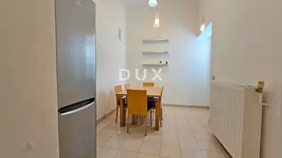 Apartment 128 m², Bulevard - 3 rooms + living room, yard - 21