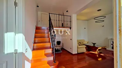 Apartment 128 m², Bulevard - 3 rooms + living room, yard - 10