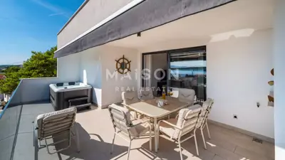 Villa on Rab, Banjol, luxury and privacy by the beach - 2