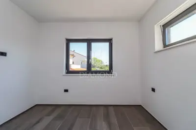 Wohnung 75 m², Štinjan - Neubau mit Aufzug und Terrasse - 8