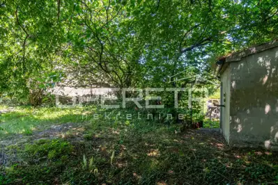 Zemljište 23.900 m², Šumber, tri kamene kuće i mir - 12