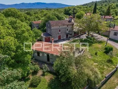 Zemljište 23.900 m², Šumber, tri kamene kuće i mir - 2