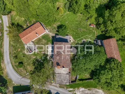 Zemljište 23.900 m², Šumber, tri kamene kuće i mir - 6