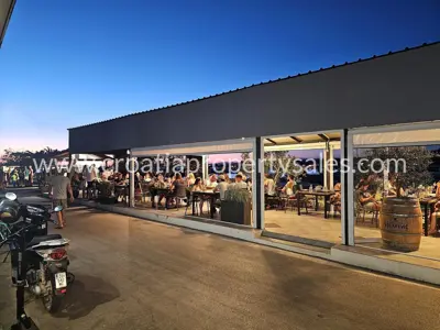 Residential-commercial house, Zadar - first row to the sea - 5