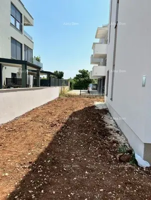 Prodajemo stan u novogradnji sa vrtom! ŠTINJAN. - 11