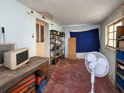 House 265 m², Krimeja - two apartments, garage and yard - 8
