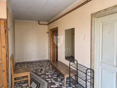 House 265 m², Krimeja - two apartments, garage and yard - 7
