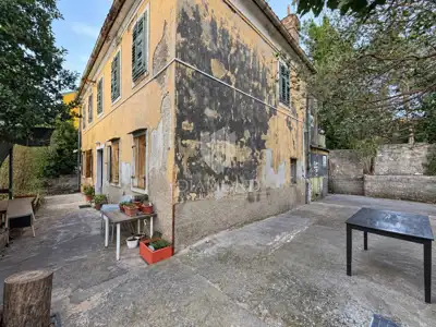 House 265 m², Krimeja - two apartments, garage and yard - 3