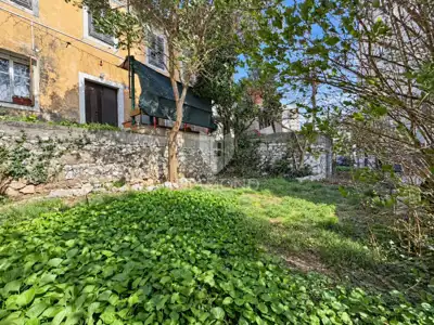 House 265 m², Krimeja - two apartments, garage and yard - 2