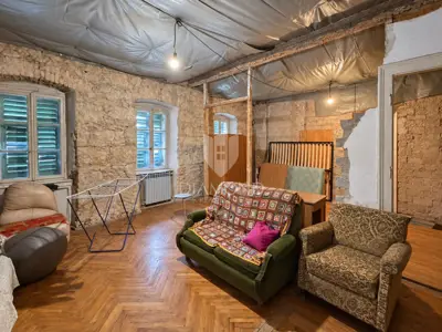 House 265 m², Krimeja - two apartments, garage and yard - 9