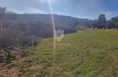 Building plot 1,500 m², Rovinj - quiet location - 2