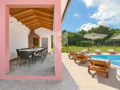 Haus zum Kauf in Labin, 320 m² - 10