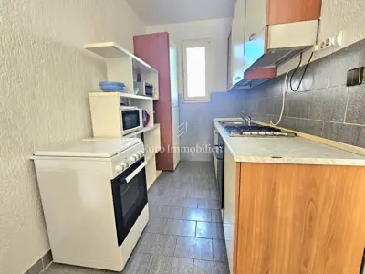 Samostojeća kuća s tri stambene jedinice i pogledom na more – Ližnjan - 14