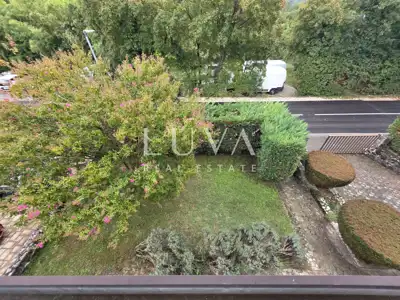 Haus 308 m², Buzet - Wohn- und Geschäftsimmobilie, Garage - 15