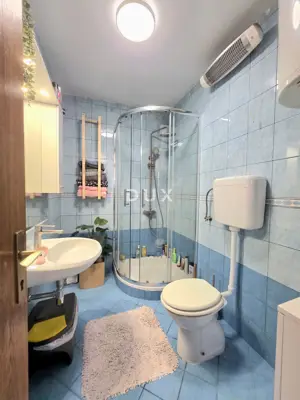 House 300 m², Režanci near Svetvinčenat - 4 bedrooms - 10