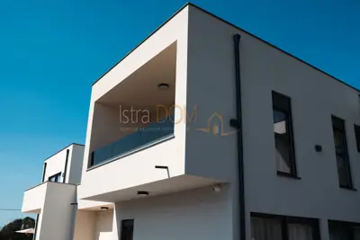 *Pomer, kuća sa bazenom u blizini mora* - 5