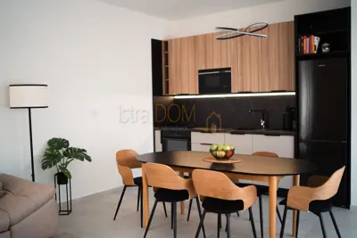 *Pomer, kuća sa bazenom u blizini mora* - 14