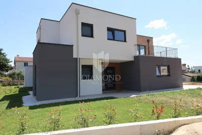 House for sale in Poreč, 148 m²