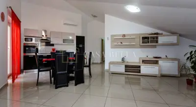 Apartment 93 m², Vrbnik auf der Insel Krk, Meerblick - 2