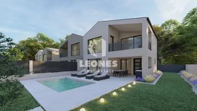 Dvojna kuća 120 m², Buje - mirno okruženje, 1,5 km od centra - 2