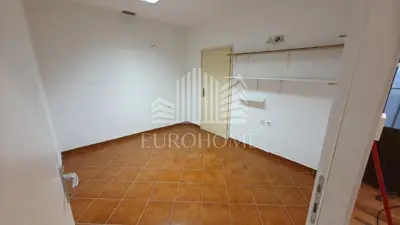 Gewerberaum 50 m², Malešnica, Lüftung und Videoüberwachung - 2