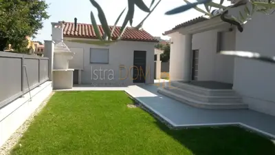 Vila 270 m² u Banjolama, 150 m od mora i bazen - 6