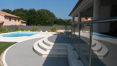 Vila 270 m² u Banjolama, 150 m od mora i bazen - 11