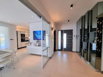 Vila 270 m² u Banjolama, 150 m od mora i bazen - 18