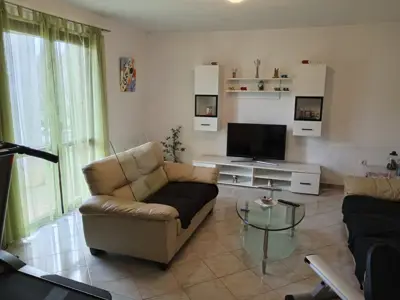 Haus 168 m², Poreč - ruhige Lage und großes Grundstück - 7