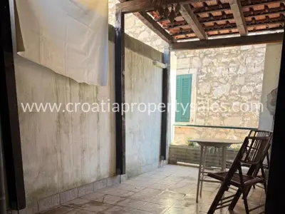 Kuća 137 m², otok Hvar - kamena kuća za renovaciju - 7