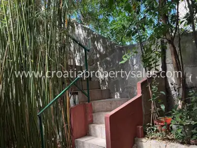 Kuća 137 m², otok Hvar - kamena kuća za renovaciju - 6