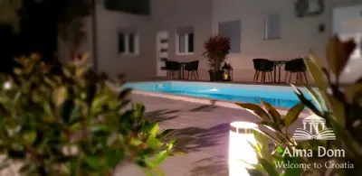 Haus mit 4 Apartments, Premantura - Zentrum und Pool - 3