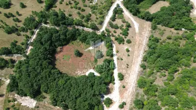 Spacious land with a project in central Istria - 7
