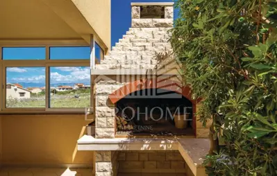 Kuća 200 m², Povljana - dva odvojena apartmana - 8