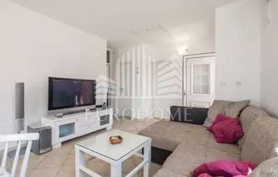 Kuća 200 m², Povljana - dva odvojena apartmana - 3